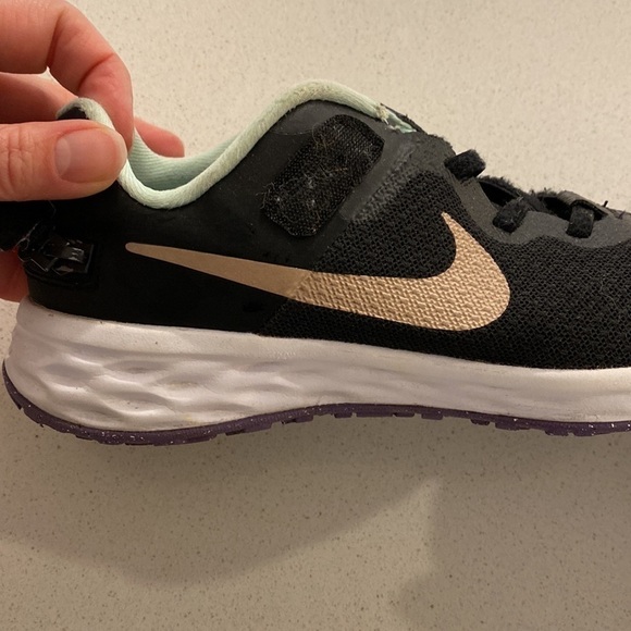 Nike Youth Flyease Adaptive Athletic Shoes Size 3 - Picture 9 of 11